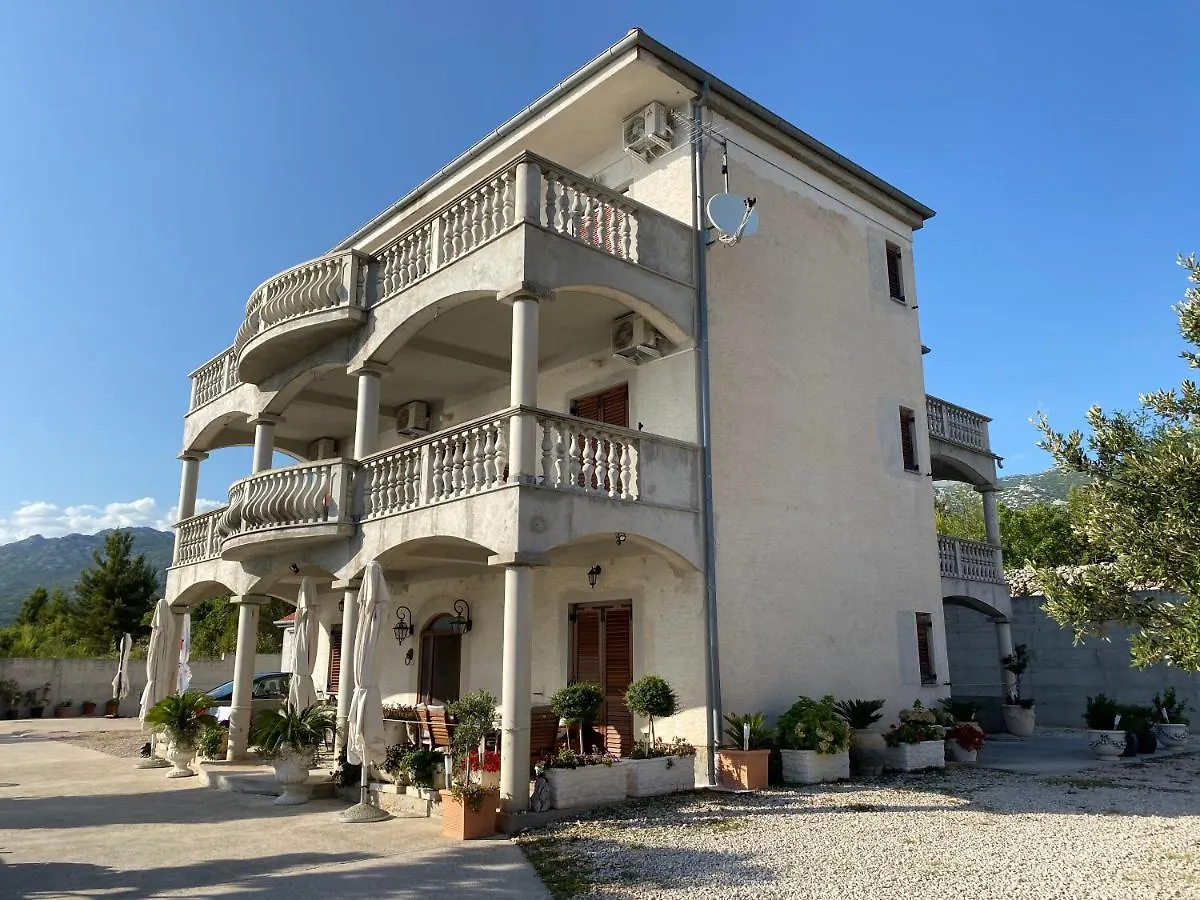 Villa Punta Rovanjska Croatia